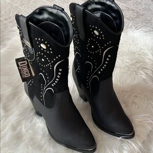 Dingo Black Studded Western Boots